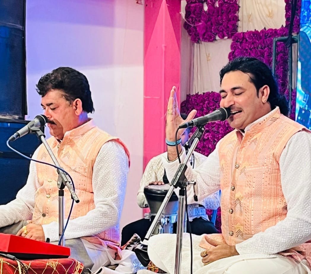 roopbasantmandli.com